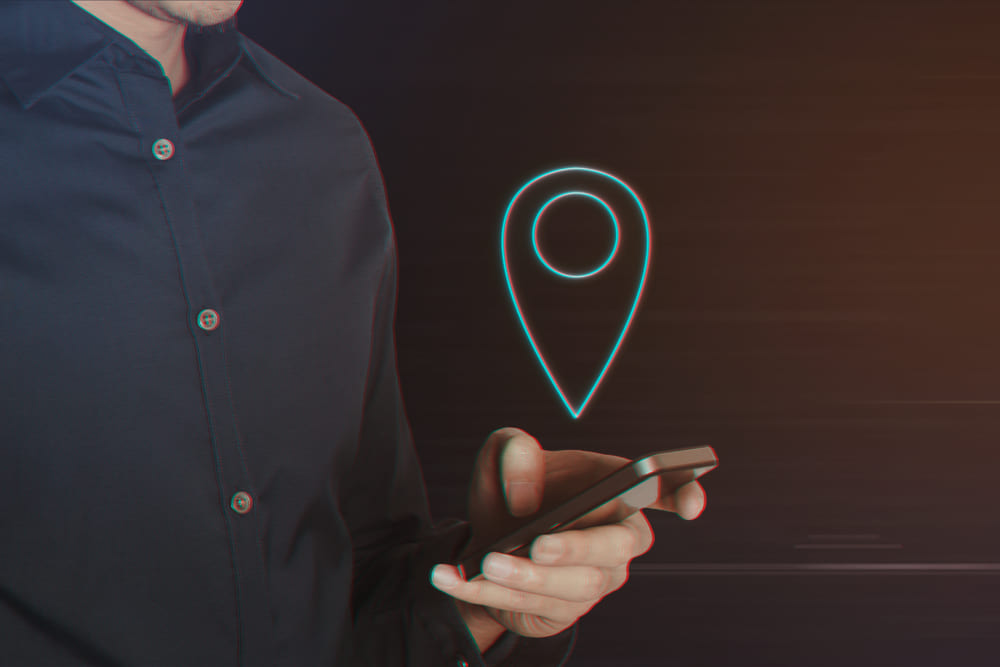 how to track a cell phone location without installing software
